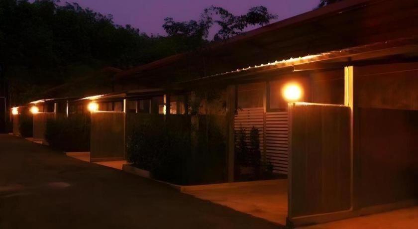 Secret Garden Trang Resort Bagian luar foto